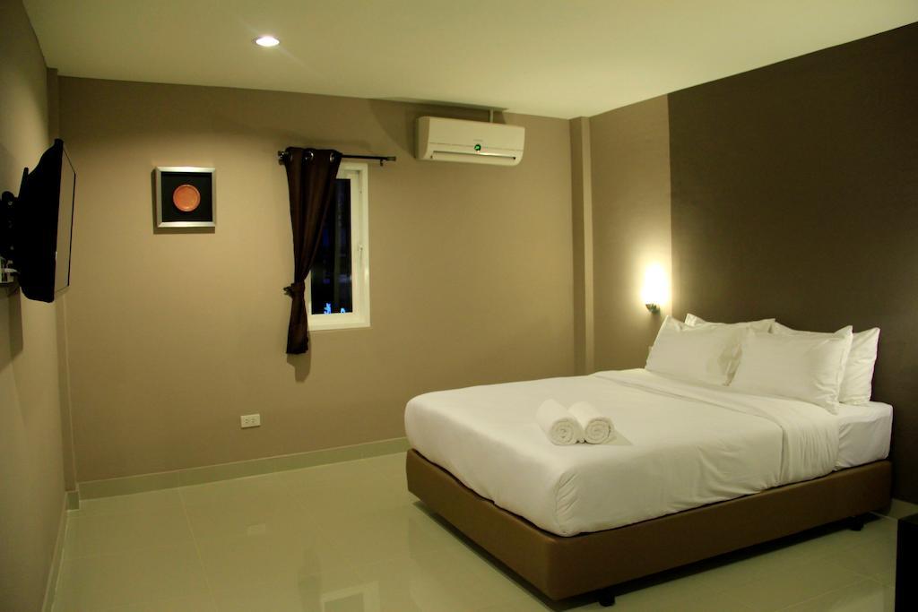 Shooters Guesthouse Паттая Екстер'єр фото