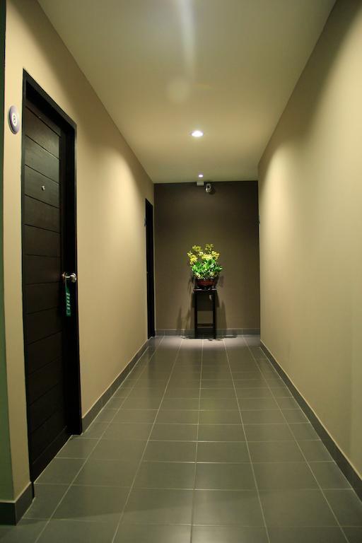 Shooters Guesthouse Паттая Екстер'єр фото