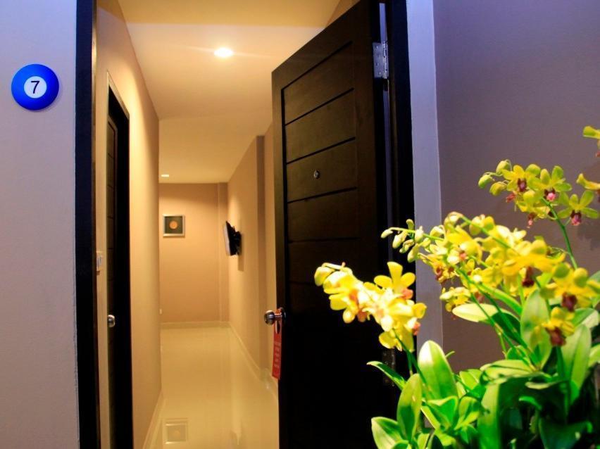 Shooters Guesthouse Паттая Екстер'єр фото