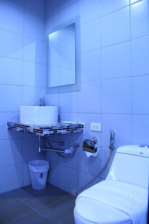 Shooters Guesthouse Паттая Номер фото